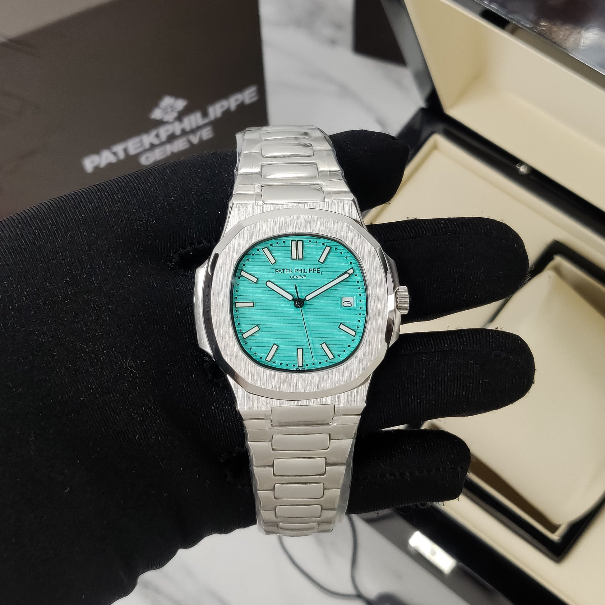 Patek Philippe Nautilus 5711/1A-018 ‘Tiffany Blue’ – UA Grade | Luxury Watch